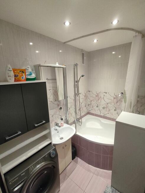 Duży przestronny pokój jednoosobowy