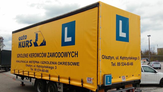 Plandeka z nadrukiem – reklama drukowana UV i malowana