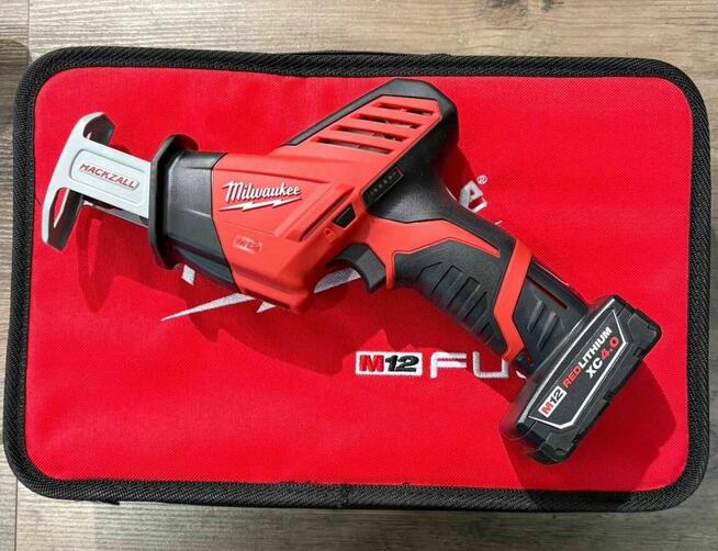 Piła szablasta Milwaukee M12 HACKZALL (2420-21XC) HZ