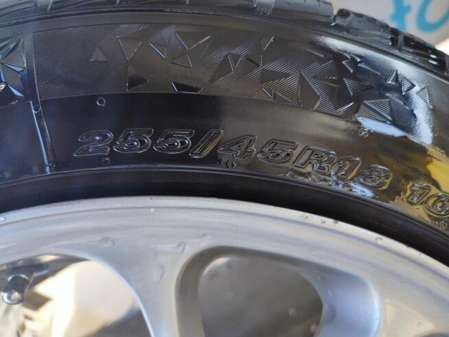 Sprzedam.Felgi z oponami