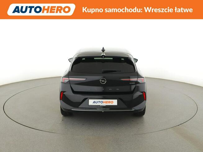 Opel Astra PHEV full LED navi virtual cocpit klima auto kamery grzane fotele