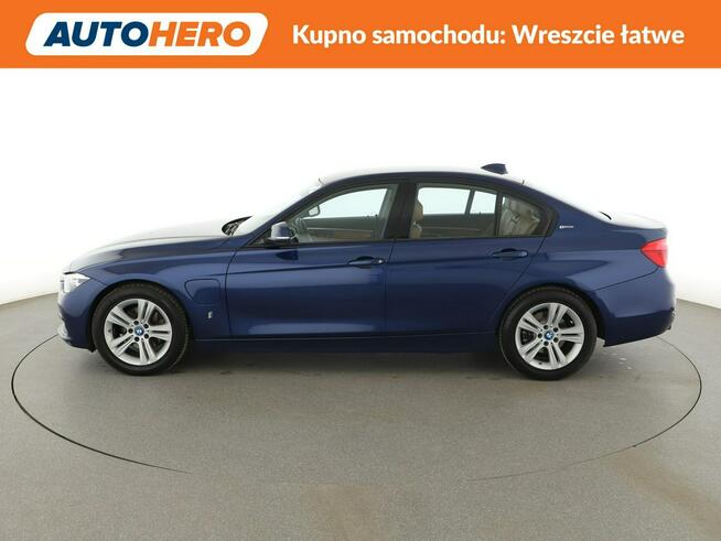BMW 330 PHEV full LED skóra navi czujniki parkowania klima auto