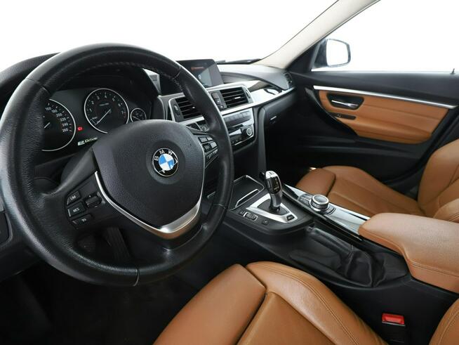 BMW 330 PHEV full LED skóra navi czujniki parkowania klima auto