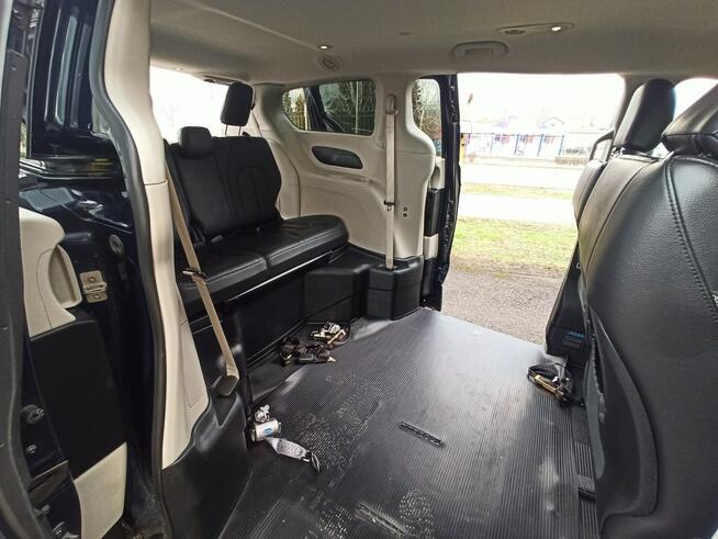 Chrysler Pacifica dla niepełnosprawnych, PNEUMATYKA, winda, GAZ