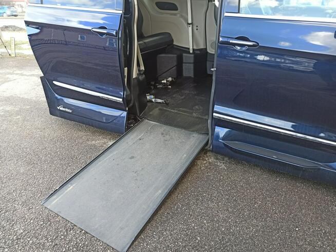 Chrysler Pacifica dla niepełnosprawnych, PNEUMATYKA, winda, GAZ