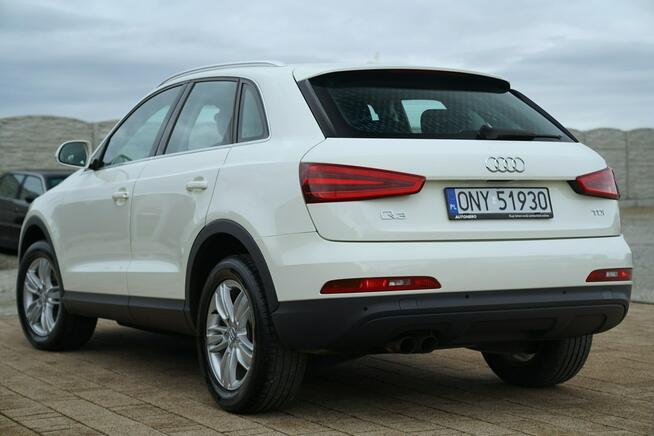 Audi Q3 BIXENON -LED parktonik NAWI alusy 17 pelna elek. klimatronik hak el.