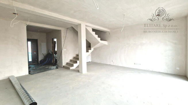 DOM szereg środkowy 102,50m2 z działką 148m2m2, Iwiny Siechnice