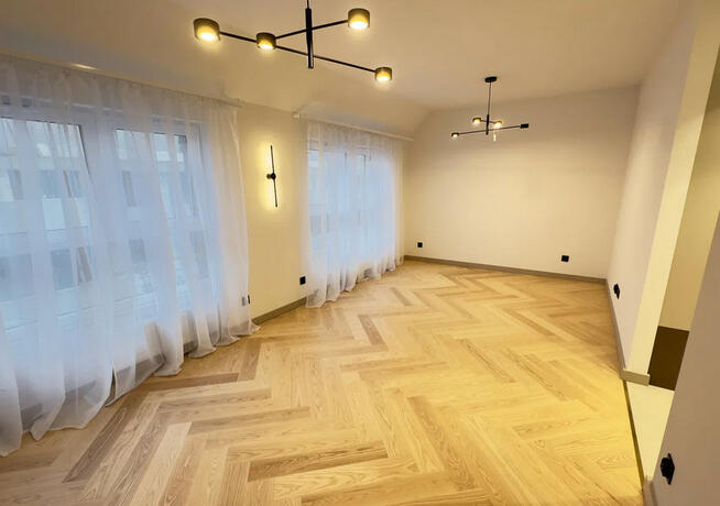 Piękne mieszk/dwupoziom/4pok/balkon/doskonała lokalizacjia,ogrzewanie miejskie