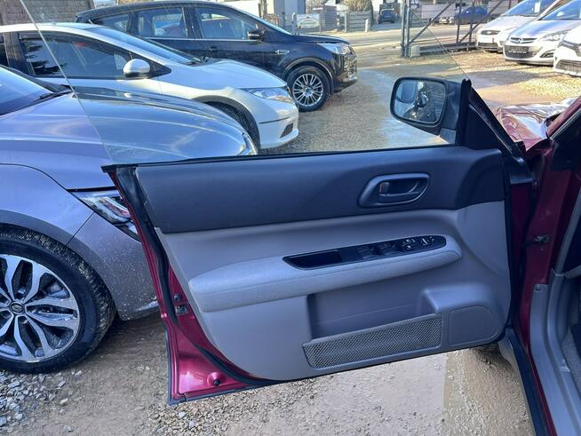 Subaru Forester 2.0 4x4 Automat Klima El szyby Lusterka Isofix Stan BDB BEZ KOROZJI