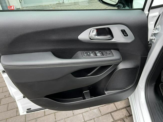 Chrysler Pacifica 3.6 V6 286 KM 7 osób Jak Nowa Kamery 360