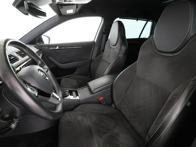 Škoda Superb automat 4x4 acantara bi-xenon PDC ACC grzane fotele navi bluetooth