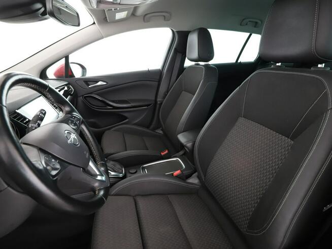 Opel Astra Automat Navi Kamera cofania Klimatyzacja Podgrzewane fotele Bluetooth