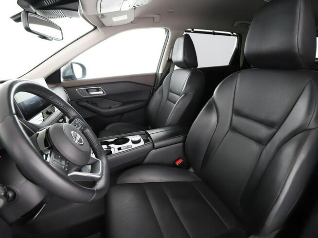 Nissan X-Trail HEV 4x4 automat full LED navi virtual cocpit kamery skóra