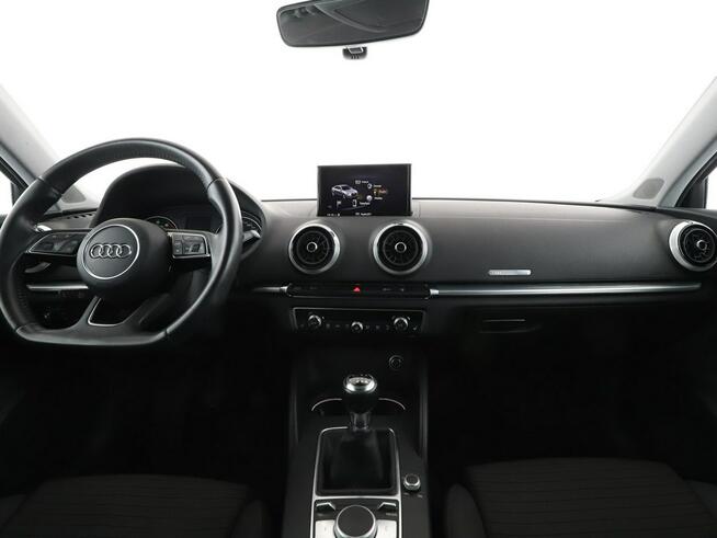 Audi A3 xenon/LED navi klima auto grzane fotele tempomat