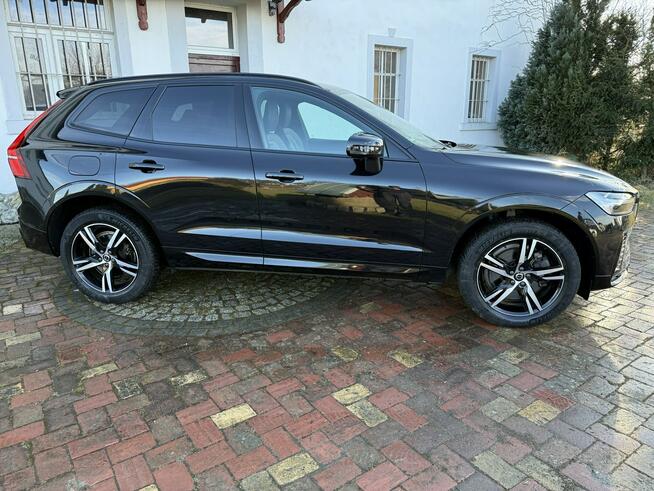 Volvo XC 60 2.0d B4 197KM 114tys.km AWD R-Design Dark Bezwypadkowy Facelift
