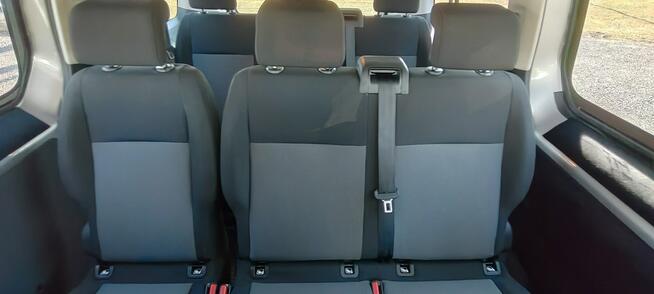 Opel Vivaro 9-osobowy,long.