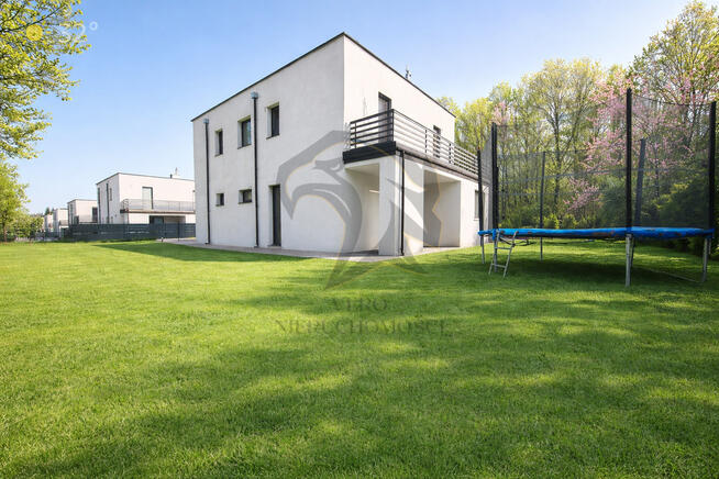 Dlaczego Jeden Osiem L?