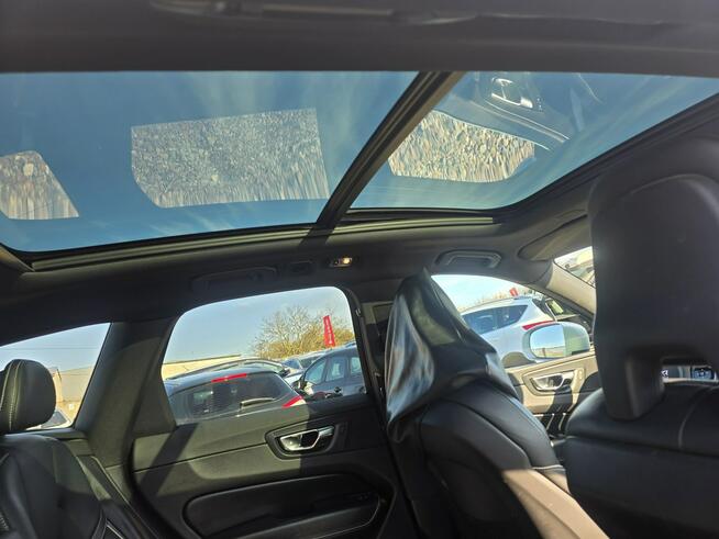 Volvo XC 60 2.0 190 D4 El.Klapa Kamera driveSelectLED Panorma R-DESING Gwarancja