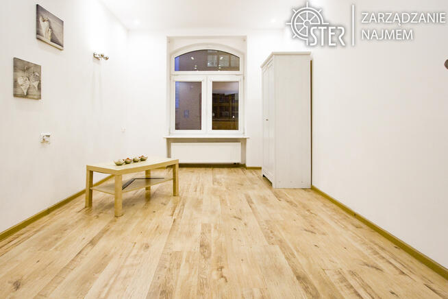 Śródmieście, 2 niezależne pokoje, balkon, od maja