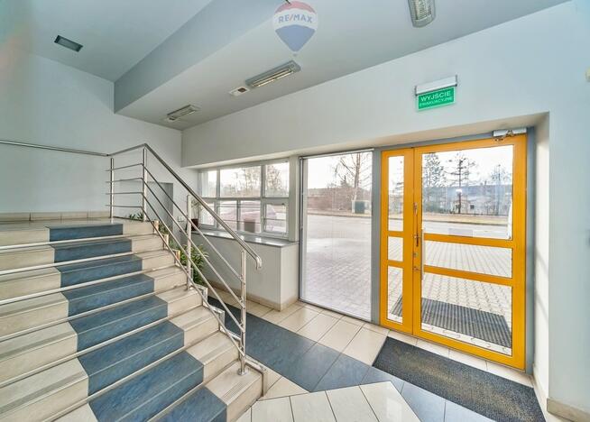 Kompleks handlowo - biurowy i magazynowy