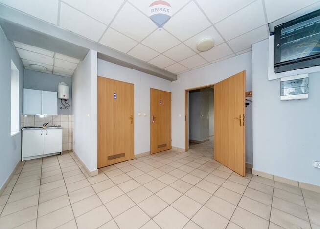 Kompleks handlowo - biurowy i magazynowy