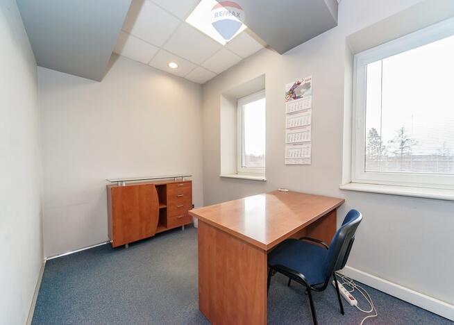 Wjazd z DK, magazyn, biura, TIR, S1-800m