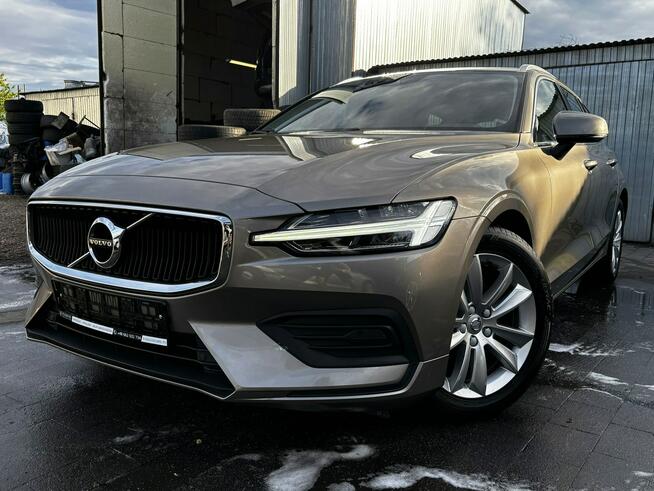Volvo V60 Momentum 2.0D 150km SKÓRA full led NAVI kamera 2021 FV23%