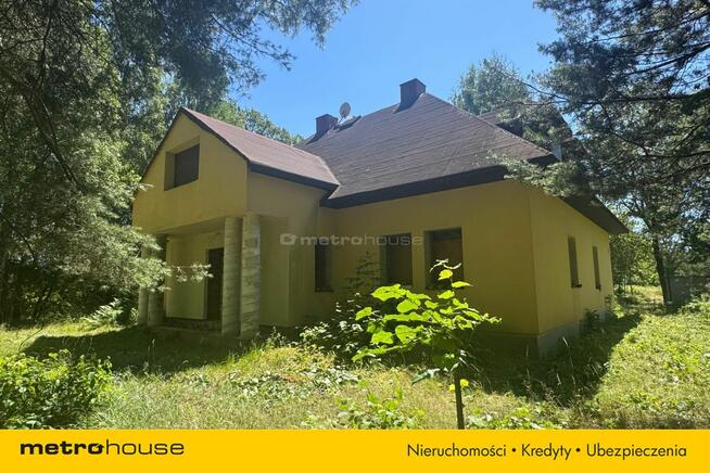 Dworek z potencjałem na dużej działce w Modlicy!