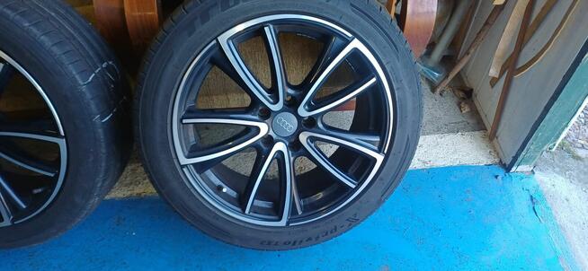 sprzedam felgi aluminiowe 18 z oponami letnimi