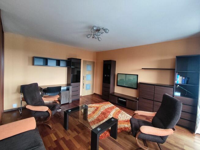 Duży przestronny pokój jednoosobowy