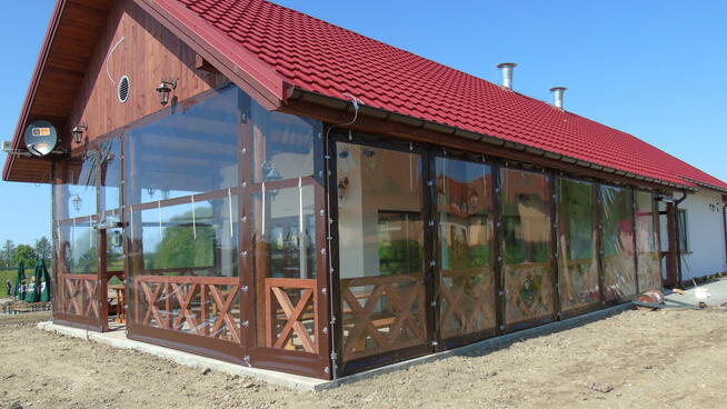 Namioty, plandeki samochodowe i plandeki na taras – producen