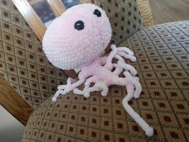 Maskotka ludzki mózg amigurumi ręcznie wykonany
