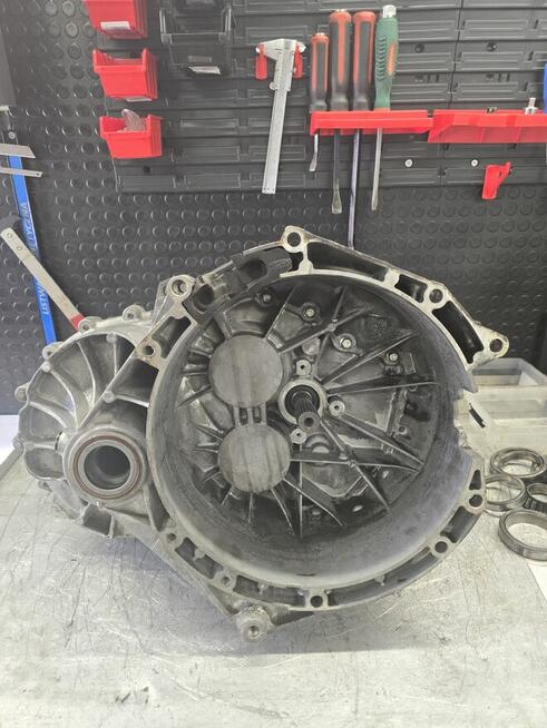 Naprawa manualnych skrzyń biegów auta osobowe i dostawcze