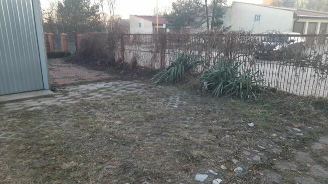Parking miejsce obok garażu na 2Auta ul.Słoneczna Os.Rosochy