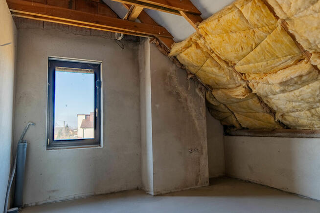 Dom w budowie. Stan surowy, zamknięty - Święciec, gm. Kramsk