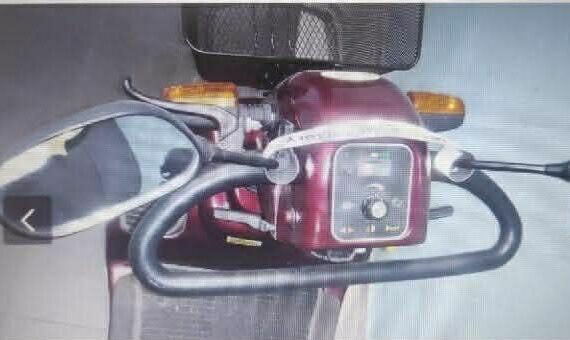 Wozek skuter - inwalidzki o napedzie elektrycznym