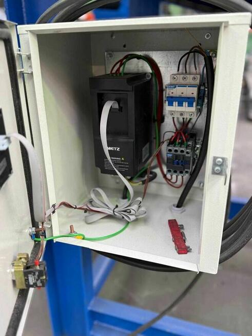 Zbiornik-podajnik TYTAN-5