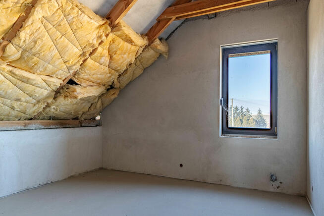 Dom w budowie. Stan surowy, zamknięty - Święciec, gm. Kramsk