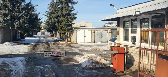 Garaz na Mokotowie z monitoringiem