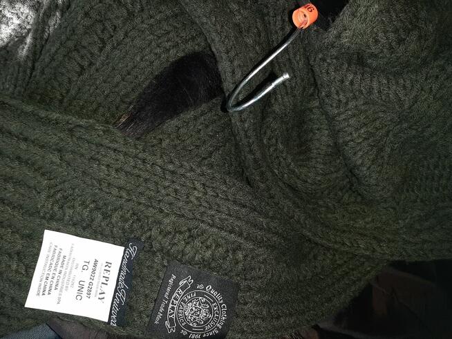 Replay - nowy oliwkowy szal 50 % wool lana