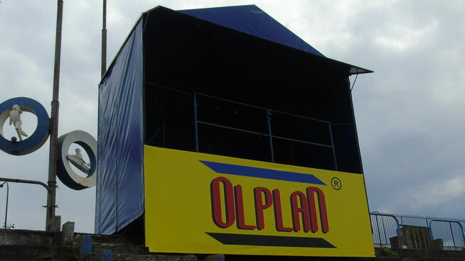 Namioty na wymiar – trwałe konstrukcje z poszyciem PVC