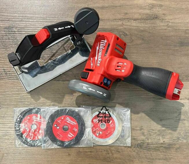 Subkompaktowa szlifierka Milwaukee M12 2522-20