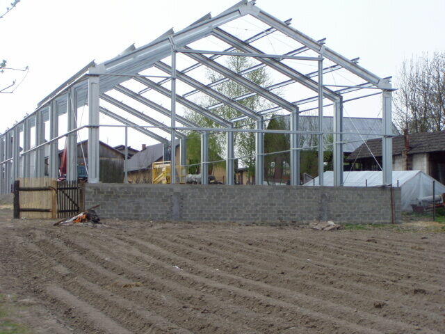 KONSTRUKCJA STALOWA HALI 12 M x 20 M x 4,0 M CENA 45 600,00