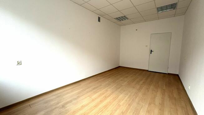 Pomieszczenie biurowe do wynajęcia - 18 m2 - Kraków - Czyżyny