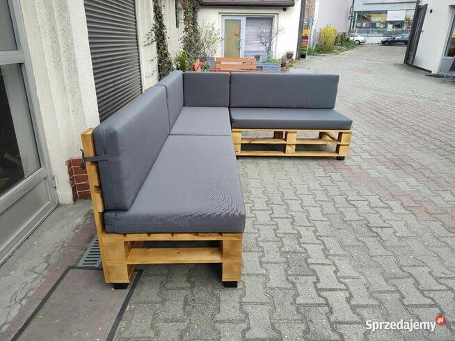 Narożnik drewniany na wzór palet