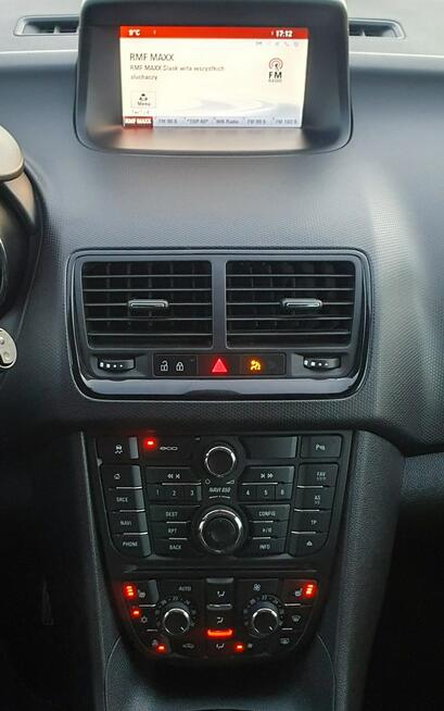 Opel Meriva Podgrzewane fotele/Nawigacja/Czujniki przód i tył/Alufelgi/Tempomat