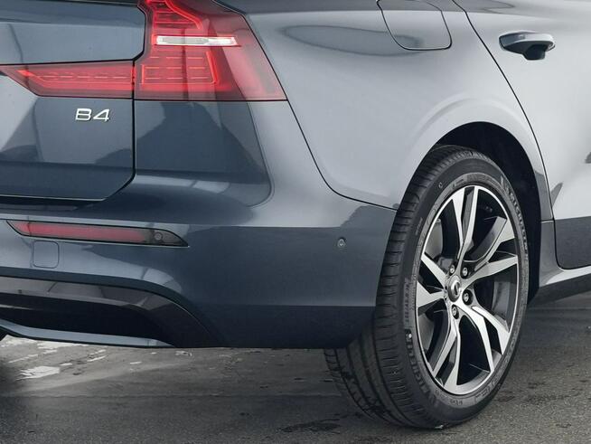 Volvo V60 B4(B) Plus Dark *Gwarancja*FV23%*