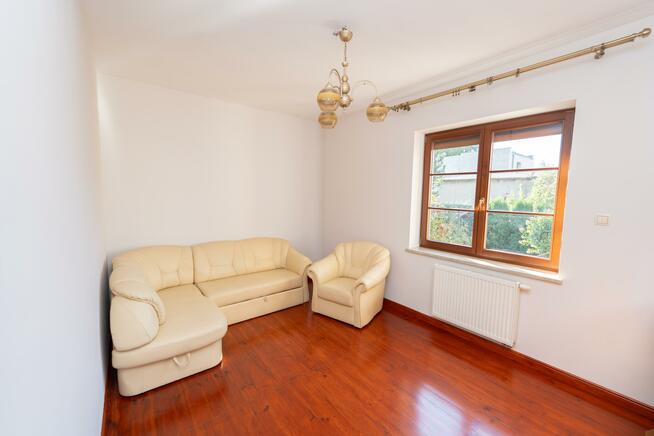 Dom Żerniki Wrocławskie gm. Siechnice, Miodowa