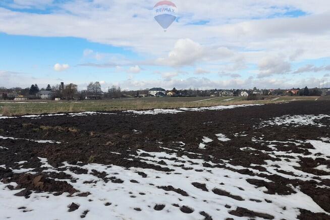 DZIAŁKA BUDOWLANA I DOM W MIECHOWIE