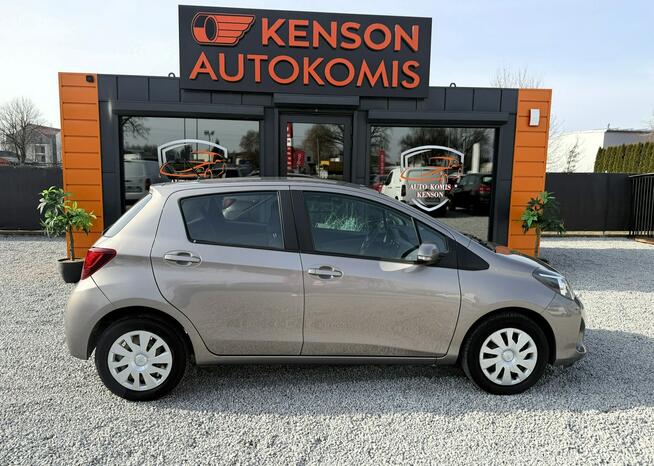 Toyota Yaris Salon Polska, Bezwypadkowy, Kamera cofania, Klimatyzacja automatyczna